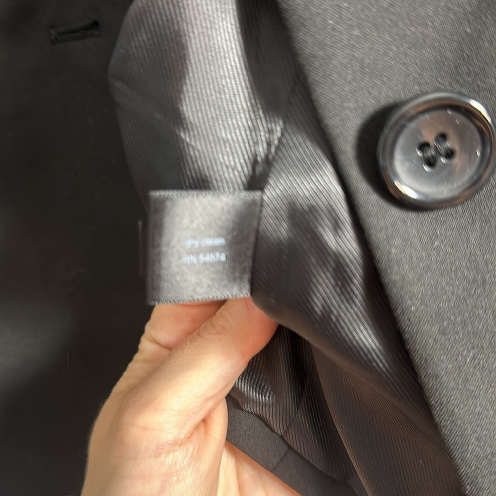 The Limited Sz 2 Suit Jacket black - EUC - Picture 6 of 6